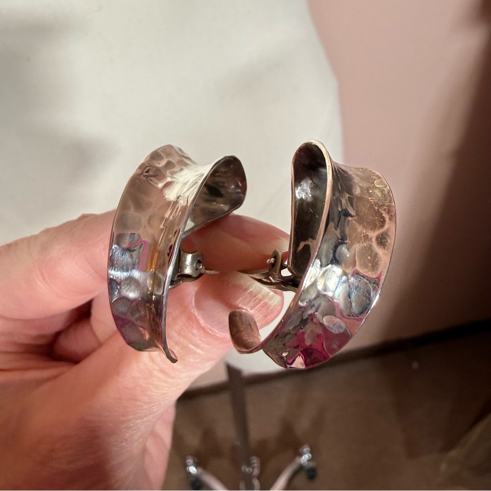 Vintage Sterling silver Hammered Oversized wide Clip Hoop Earrings 1990’s